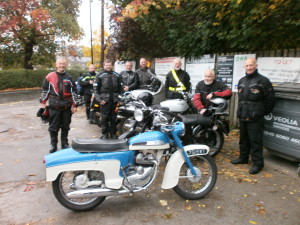 9 bikes braved the rain and mist on the 'Final' last run of the season which was held to celebrate our Chairman being back on the road. The run stopped at Pateley Bridge and the Sun Inn at Fewston, 